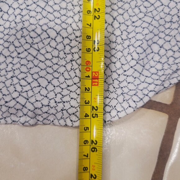 LOFT Women's White Black Abstract Print Button Up Roll Tab Sleeve Blouse - Sz - Picture 11 of 11